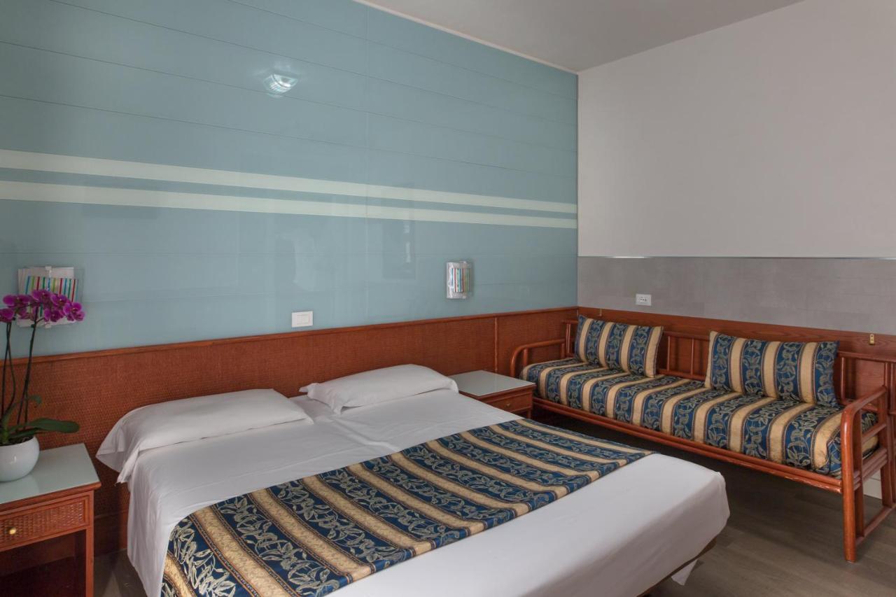 Hotel Colombo Lido di Jesolo Dış mekan fotoğraf